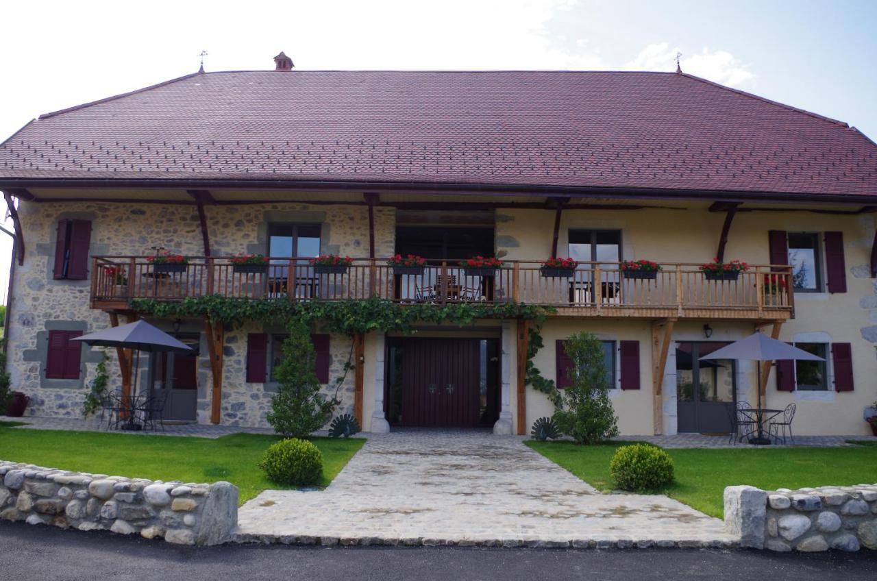 Le Paon Bleu Annecy Poisy Bed & Breakfast Bagian luar foto
