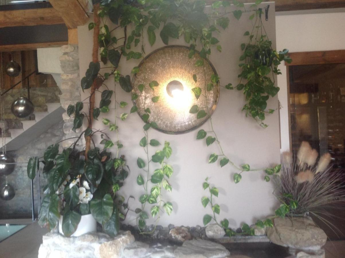 Le Paon Bleu Annecy Poisy Bed & Breakfast Bagian luar foto