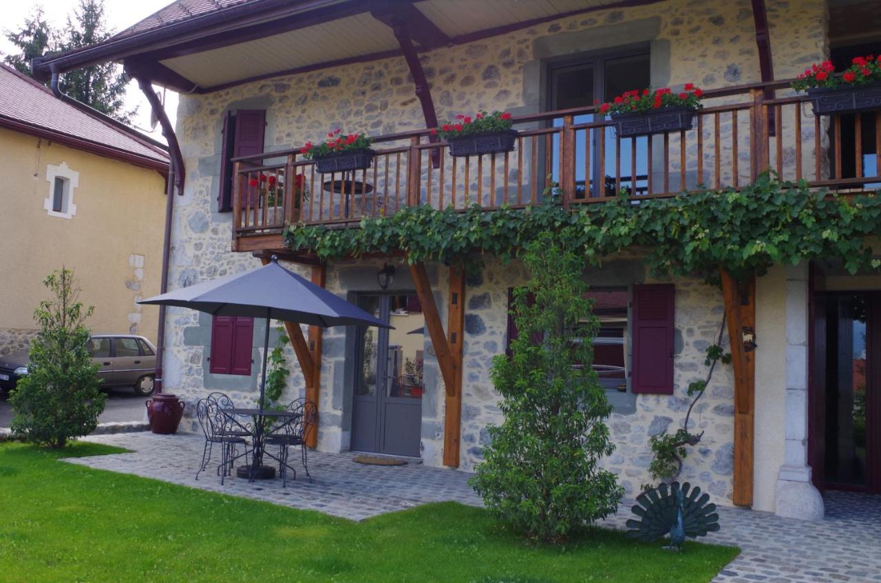 Le Paon Bleu Annecy Poisy Bed & Breakfast Bagian luar foto