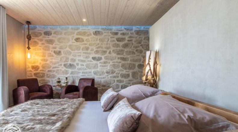 Le Paon Bleu Annecy Poisy Bed & Breakfast Bagian luar foto
