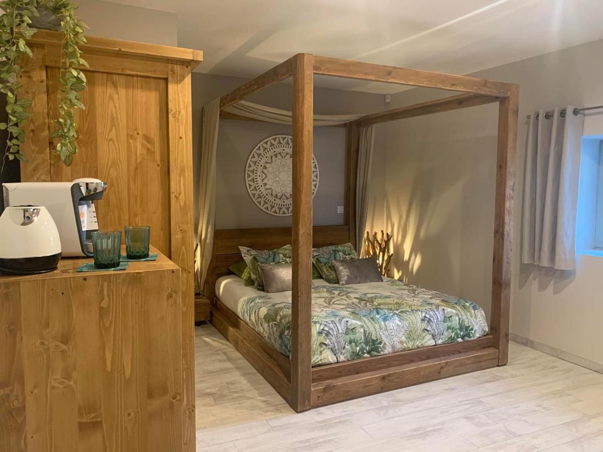 Le Paon Bleu Annecy Poisy Bed & Breakfast Bagian luar foto